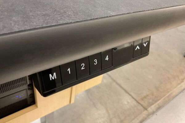 Pedestal: Height adjustment panel