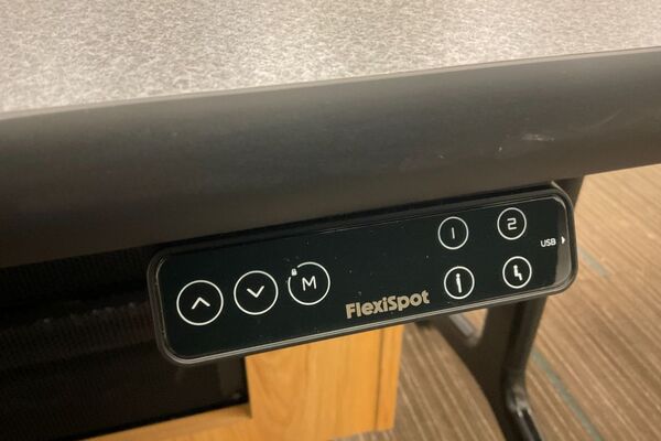 Pedestal: Height adjustment panel