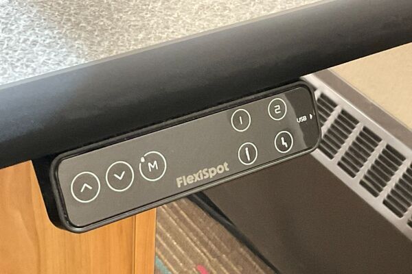 Pedestal: Height adjustment panel
