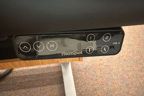 Height adjustment panel on pedestal