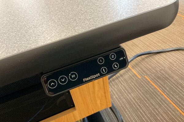 Pedestal: Height adjustment panel