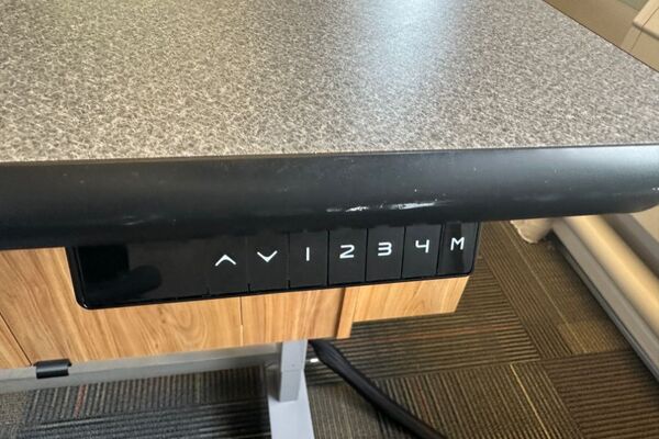 Pedestal: Height adjustment panel