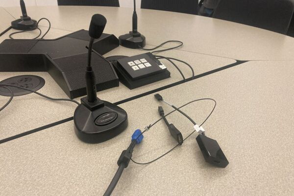 Connections for student provided laptops and push-to-talk microphone